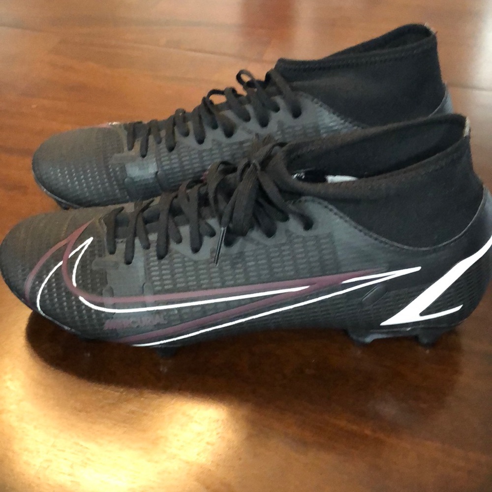 Nike Mercurial Superfly 8 Academy Cleats - BRAND NEW
